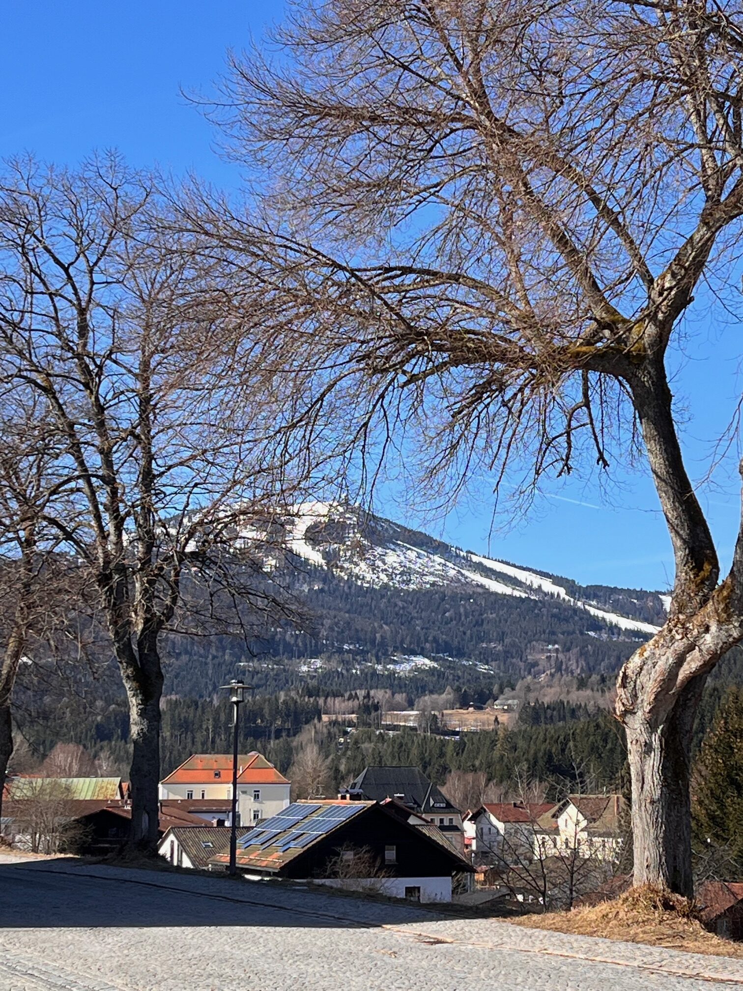 ISEK_Eisenstein_Ausblick Sicht auf einen Berg